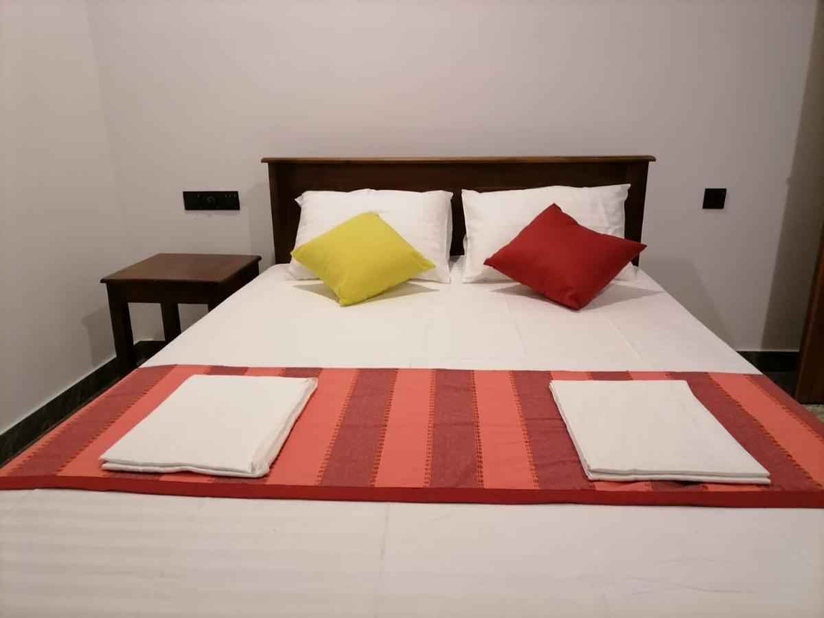 Ceylonima Home Stay アヌラーダプラ エクステリア 写真