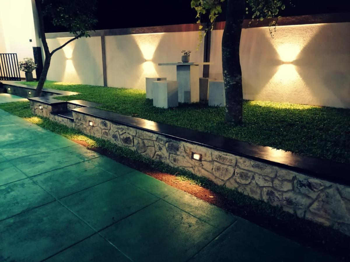 Ceylonima Home Stay アヌラーダプラ エクステリア 写真