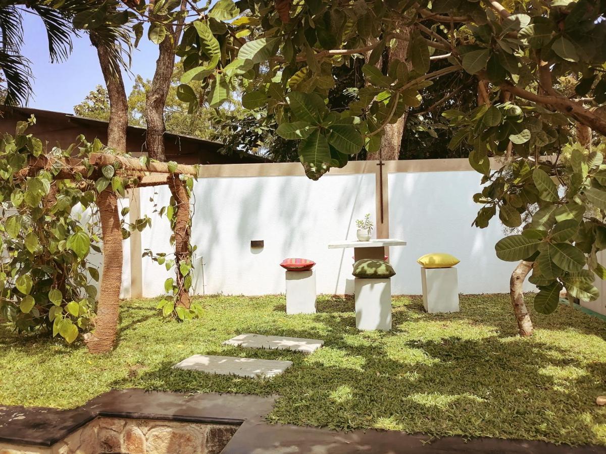 Ceylonima Home Stay アヌラーダプラ エクステリア 写真
