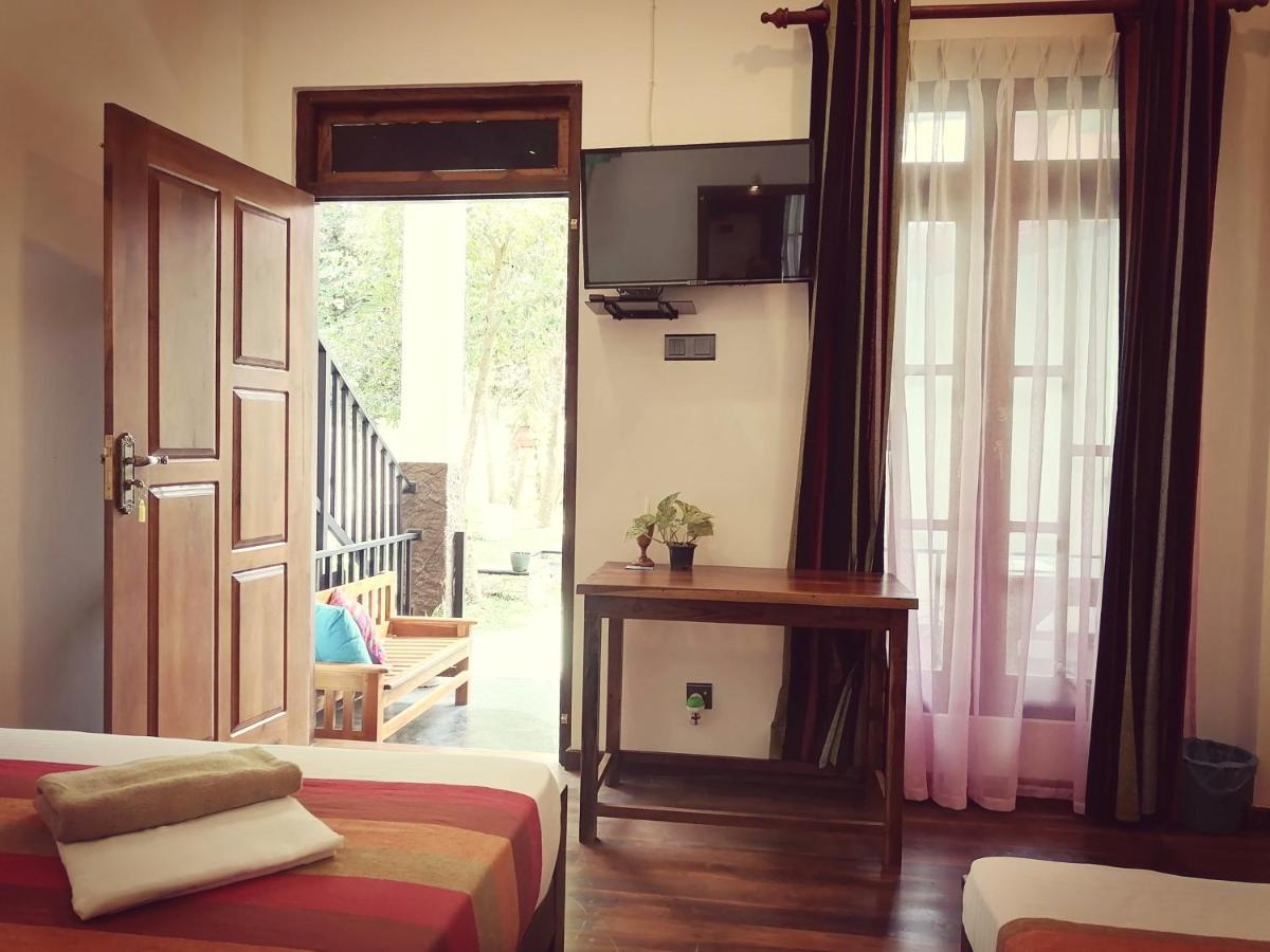 Ceylonima Home Stay アヌラーダプラ エクステリア 写真