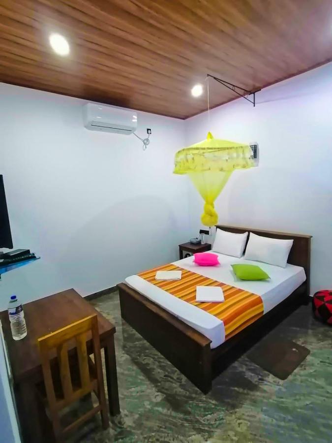 Ceylonima Home Stay アヌラーダプラ エクステリア 写真
