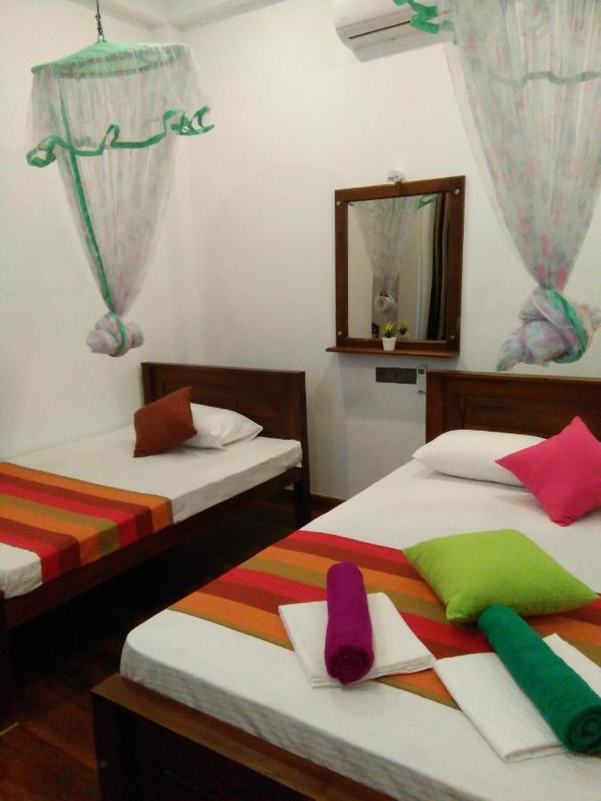 Ceylonima Home Stay アヌラーダプラ エクステリア 写真